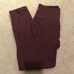 Lululemon cropped yoga pants